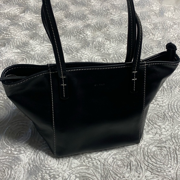 By Far (Bar Box Leather Tote Bag) - Picture 16 of 16